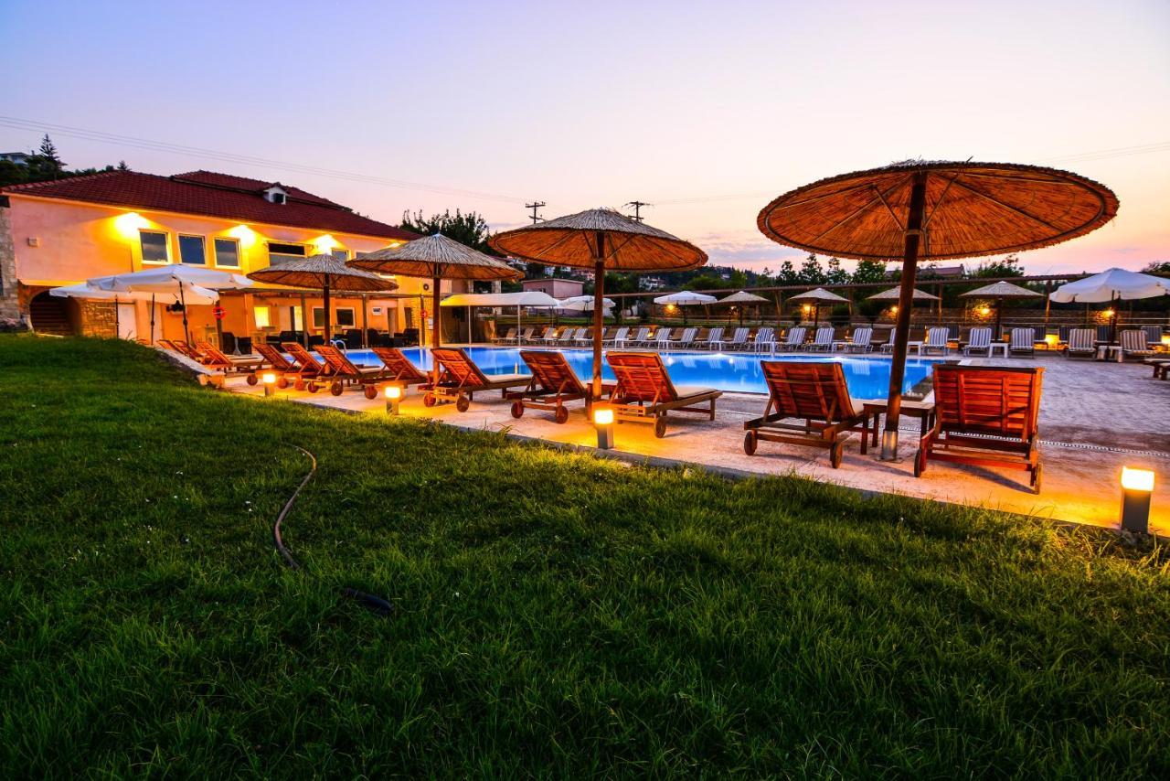 Aqua Mare Resort Melission ภายนอก รูปภาพ