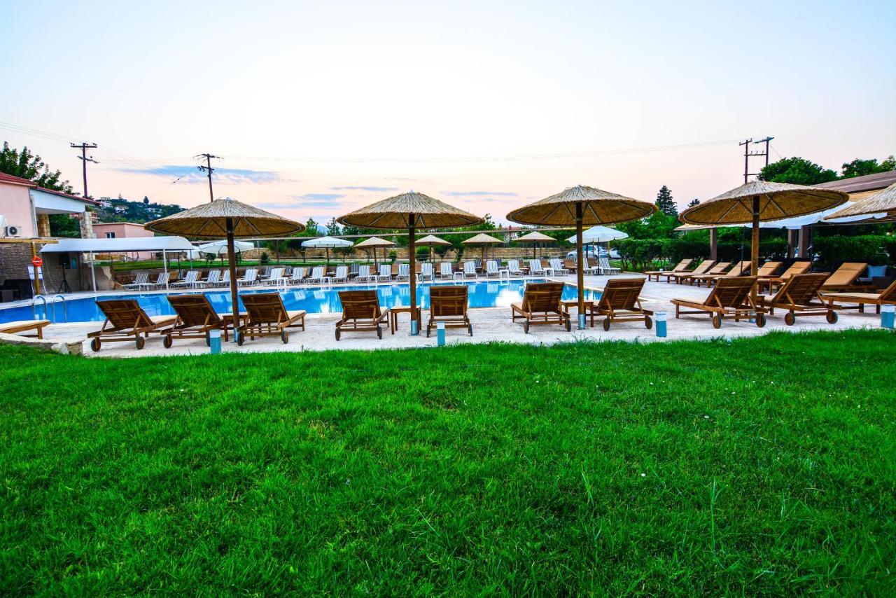 Aqua Mare Resort Melission ภายนอก รูปภาพ